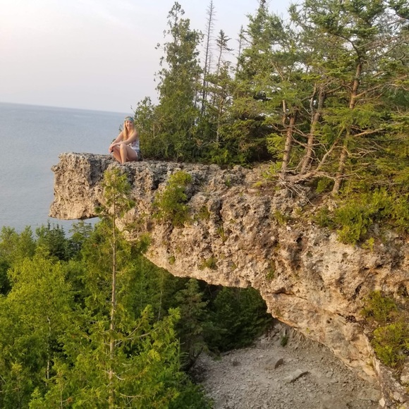 Meet your Posher, Emily - Picture 1 of 1